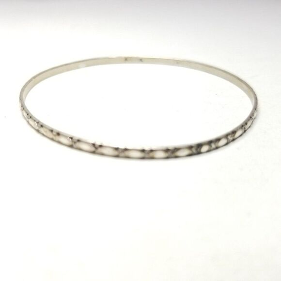 Vintage Beau Sterling Silver Textured Skinny Bangle Bracelet, Stacking Estate - Picture 2 of 7